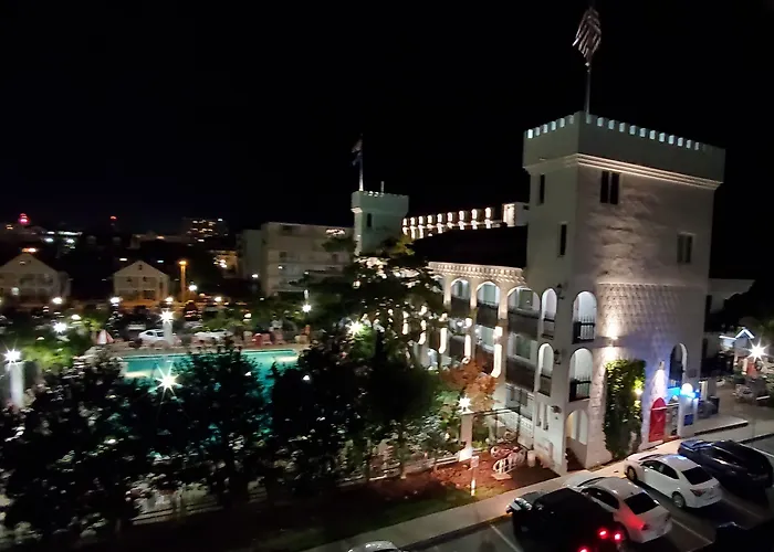 Castle In The Hotel 3*